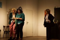 Pia Alma Und Frau Grimm